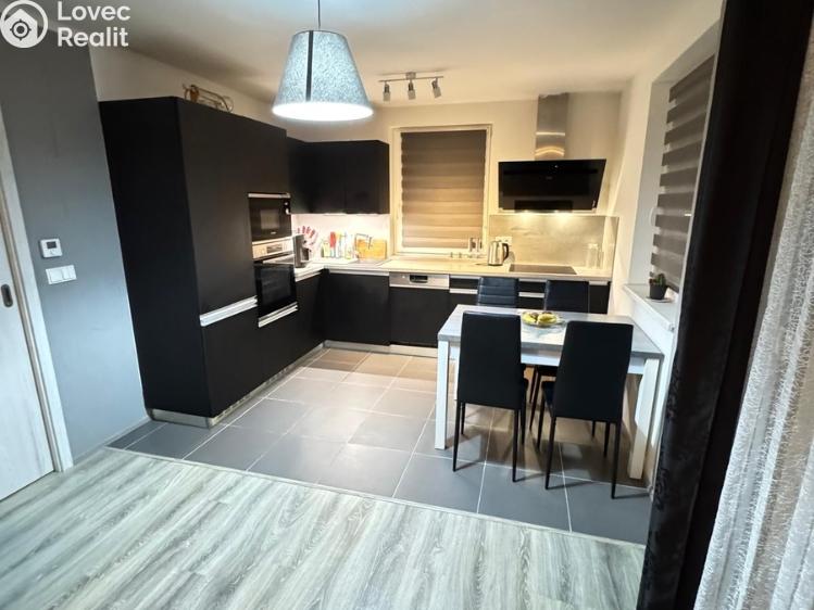 Sale family house Dolní Bousov, Dubová č. 14