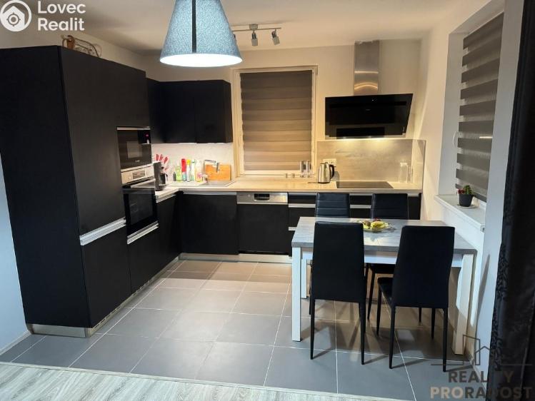 Sale family house Dolní Bousov, Dubová č. 22