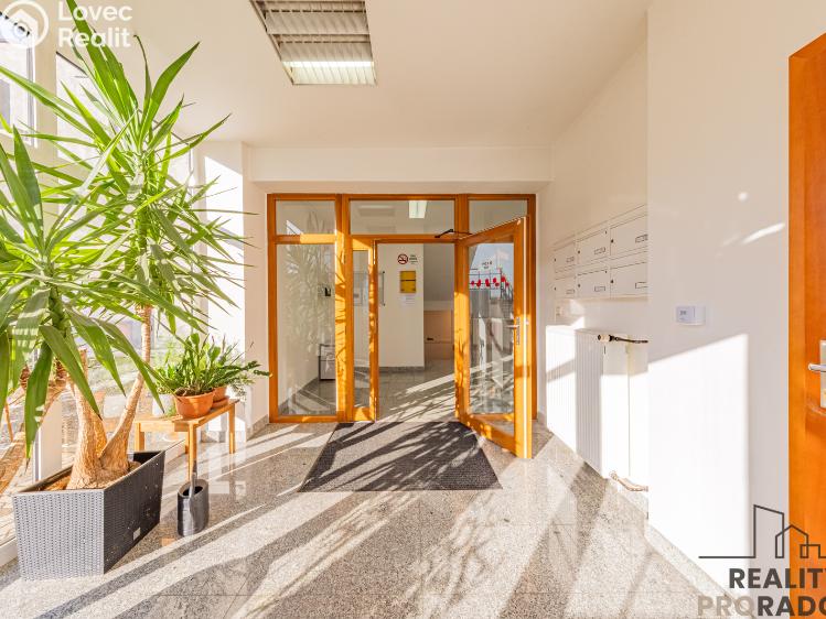 Prodej obchodního prostoru Jeseník, nám. Svobody 827/11 č. 6