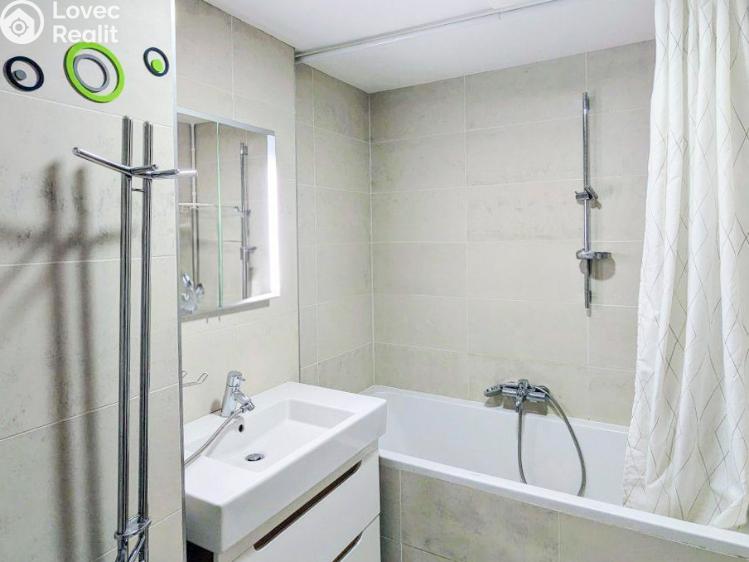 Rent apartment 2+KK Praha, Ke kapslovně č. 10