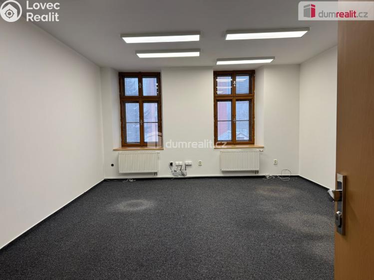Pronájem komerční nemovitosti Vítkov, náměstí Jana Zajíce č. 1