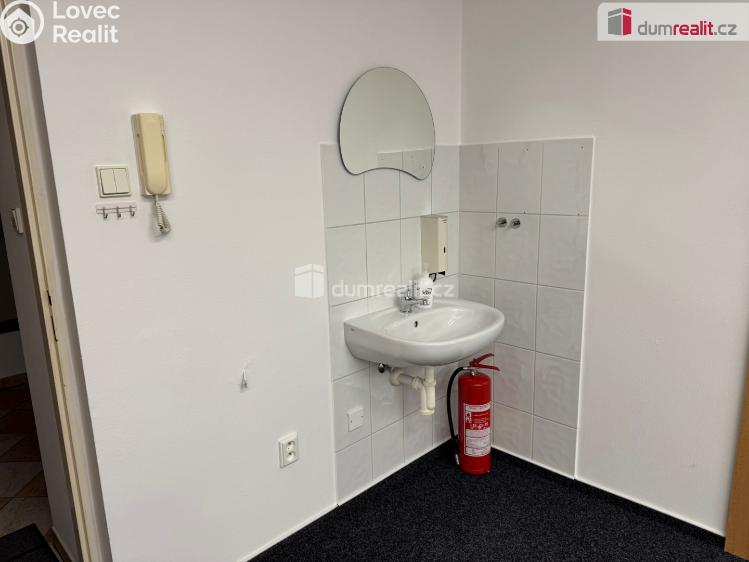 Pronájem komerční nemovitosti Vítkov, náměstí Jana Zajíce č. 2