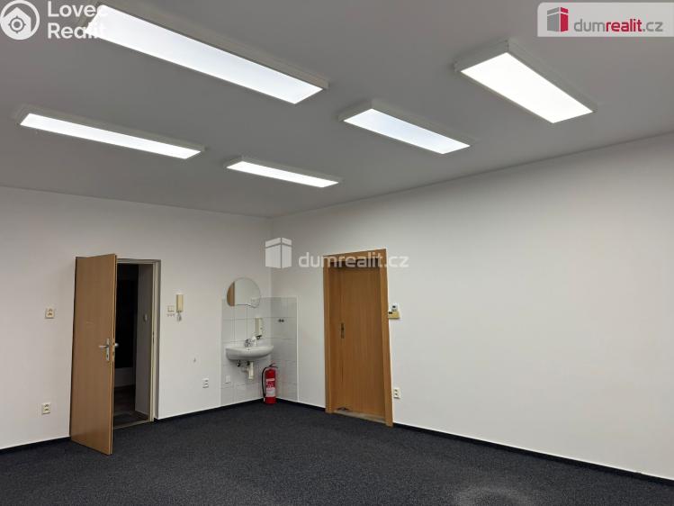 Pronájem komerční nemovitosti Vítkov, náměstí Jana Zajíce č. 11
