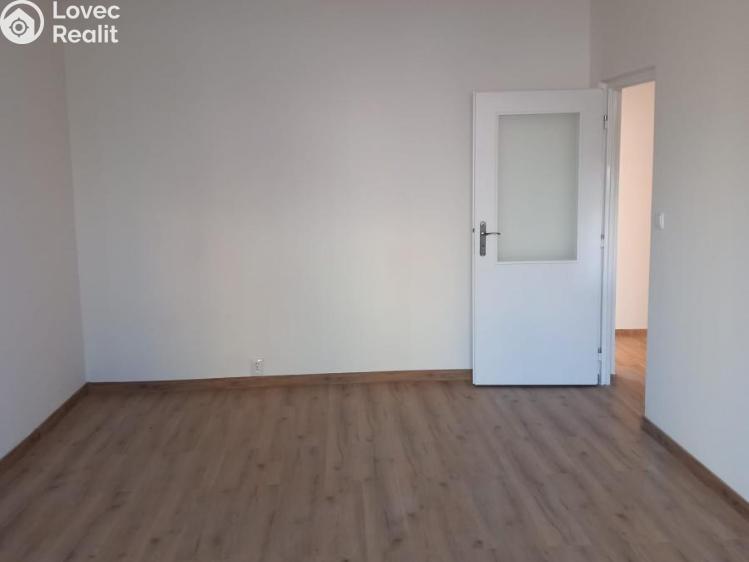 Pronájem bytu 2+1 Chomutov, Kyjická č. 4