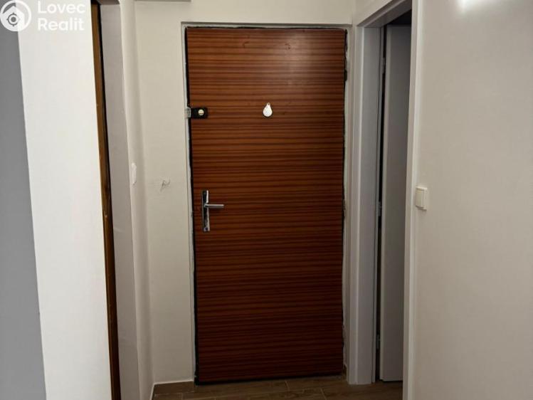 Pronájem bytu 2+1 Chomutov, Kyjická č. 7