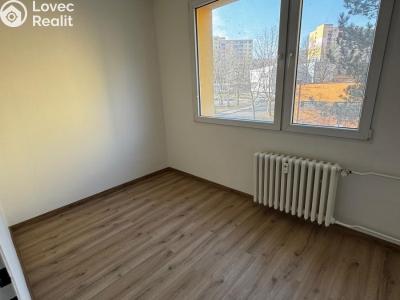 Pronájem bytu 2+1 Chomutov, Kyjická č. 2