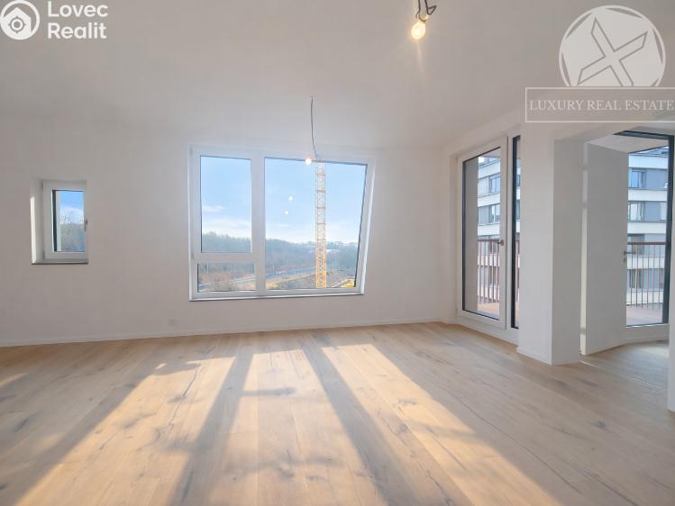 Sale apartment 2+KK Praha, Radlická č. 6