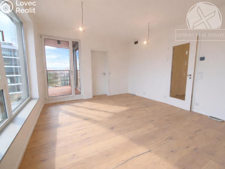 Sale apartment 2+KK Praha, Radlická č. 7