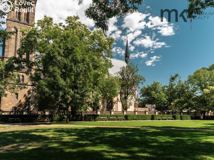 Pronájem bytu 1+KK Praha, Na bitevní pláni č. 13