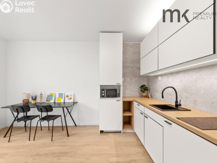 Pronájem bytu 1+KK Praha, Na bitevní pláni 1185/40 č. 3