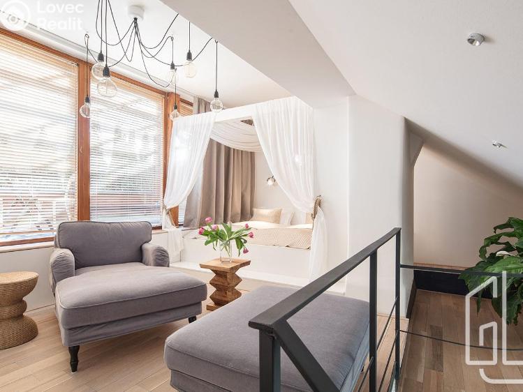 Pronájem bytu 2+KK Praha, Holečkova č. 8