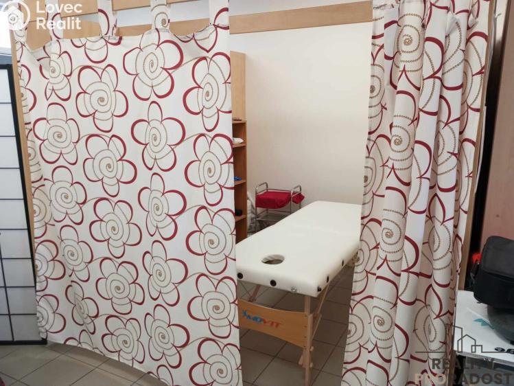 Pronájem obchodního prostoru Kladno, Vítězná č. 7