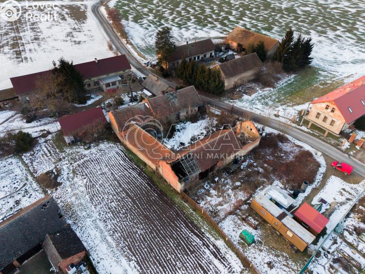 Prodej rodinného domu Hořiněves č. 8