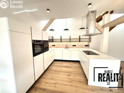 Pronájem bytu 4+KK Praha, Újezd č. 3