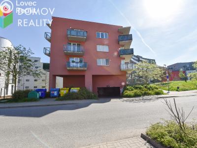 Pronájem garážového stání Beroun, Nepilova č. 3