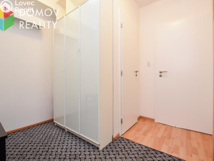 Pronájem rodinného domu Králův Dvůr, Na Výsluní 497 č. 16