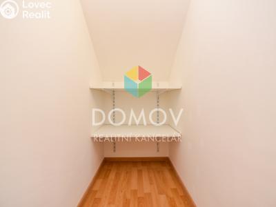 Pronájem rodinného domu Králův Dvůr, Na Výsluní 497 č. 6