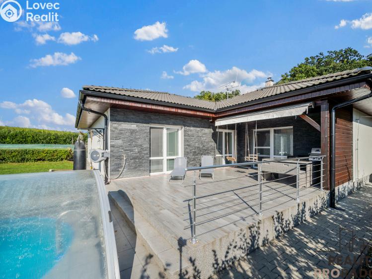 Продажа семейного дома Choltice č. 6