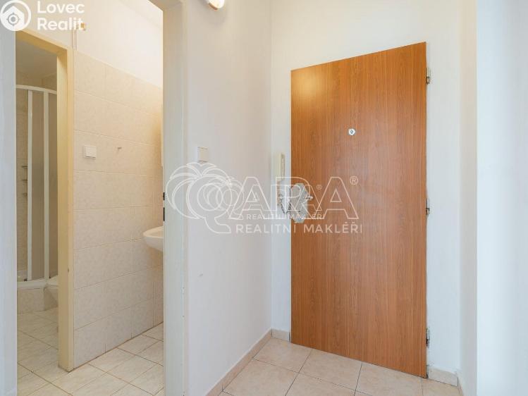 Pronájem bytu 1+KK Praha, Petržílkova 2570/25 č. 9