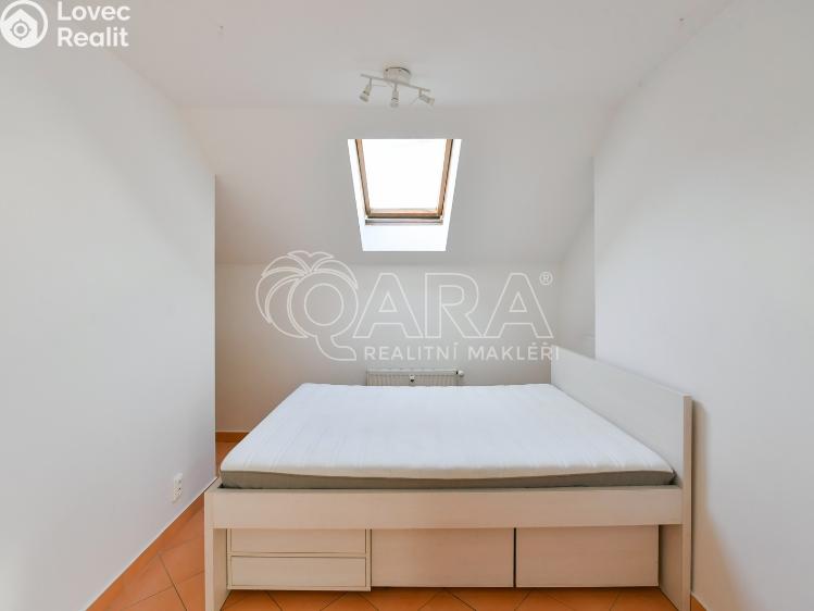 Pronájem bytu 2+KK Praha, Zbuzkova 175/51 č. 8