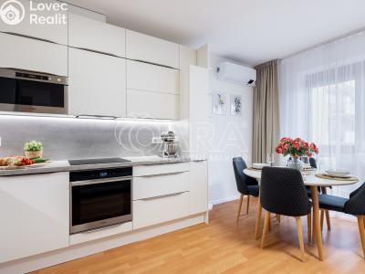 Sale apartment 3+KK Praha, V kuťatech č. 5