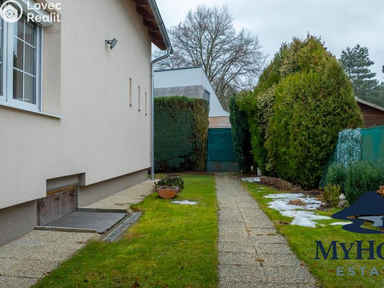 Prodej rodinného domu Čelákovice, Zájezd č. 14