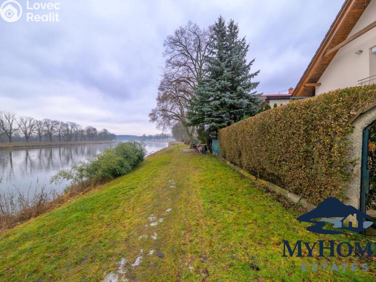 Prodej rodinného domu Čelákovice, Zájezd č. 37