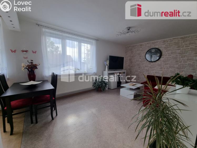 Pronájem bytu 3+1 Lošany č. 3