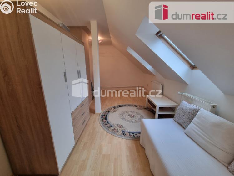 Pronájem bytu 3+1 Lošany č. 6