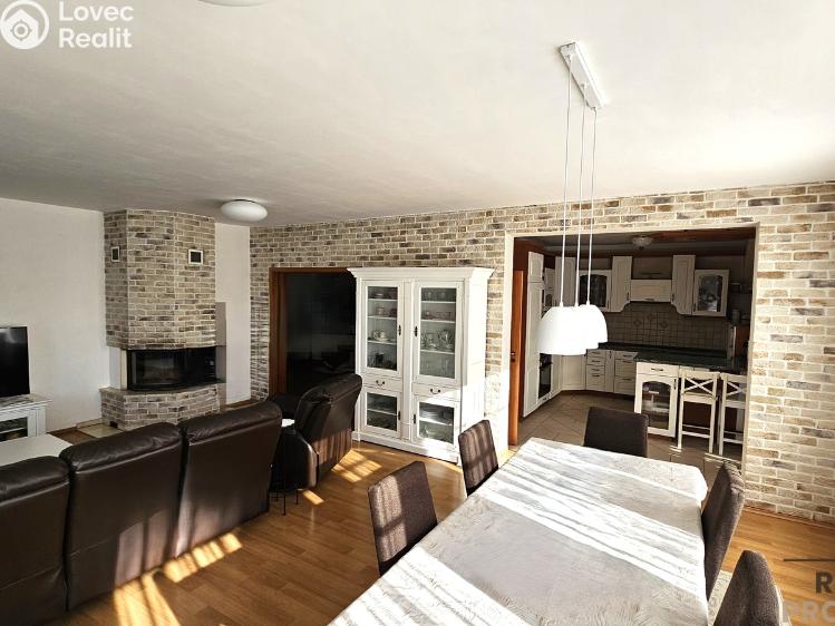 Prodej rodinného domu Jesenice, Vestecká č. 7