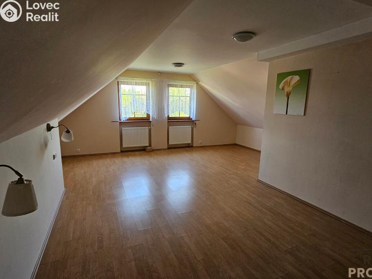 Prodej rodinného domu Jesenice, Vestecká č. 16