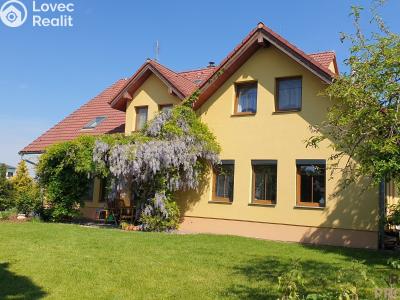 Prodej rodinného domu Jesenice, Vestecká č. 2