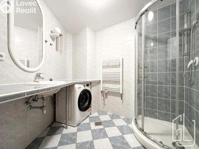 Pronájem bytu 4+1 Praha, Škroupovo náměstí č. 6