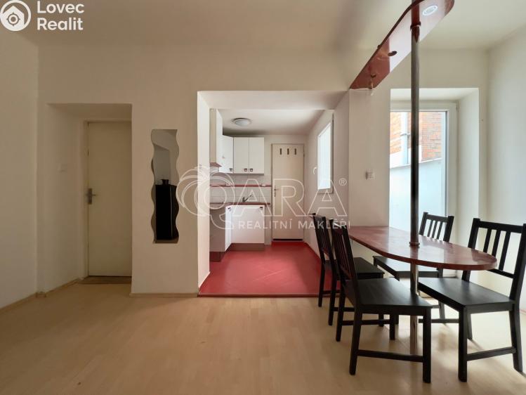 Pronájem bytu 1+KK Šlapanice, Nádražní č. 3