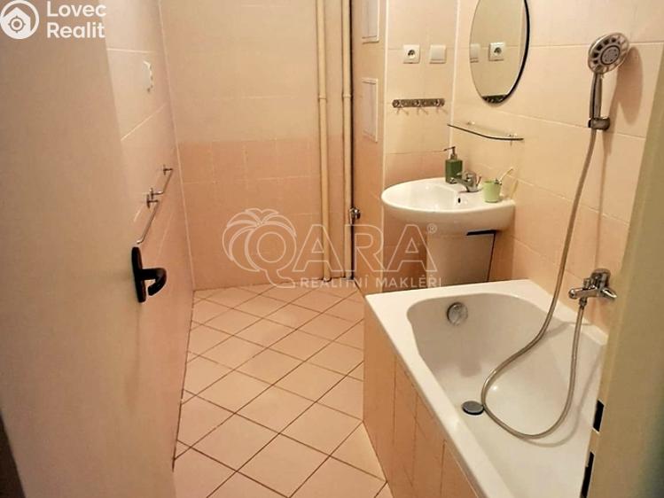 Pronájem bytu 4+1 Praha, Sládkovičova č. 11