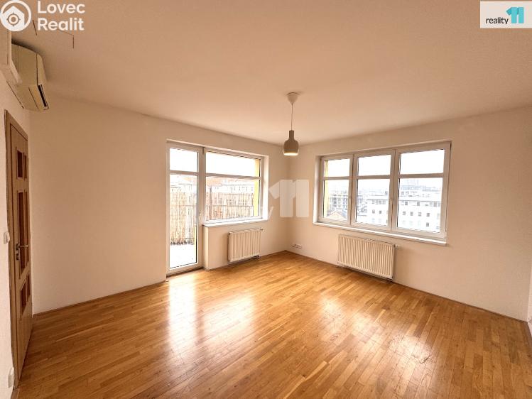Pronájem bytu 1+KK Praha 9, Kolbenova č. 9