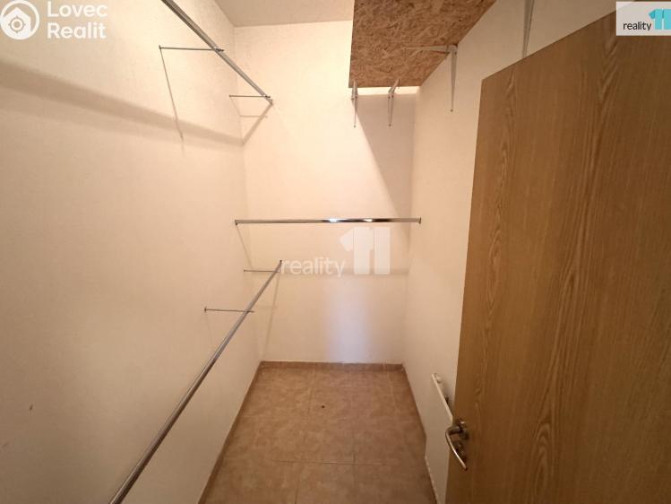Pronájem bytu 1+KK Praha 9, Kolbenova č. 17