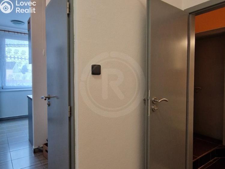 Pronájem bytu 2+1 České Budějovice, Jar. Haška 2128/20 č. 10