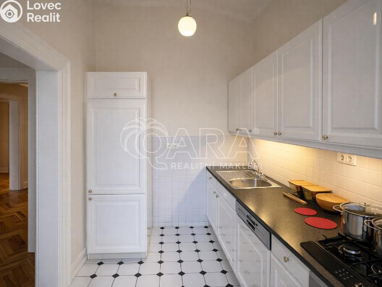 Rent apartment 4+1 Praha, Pařížská č. 4