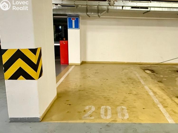 Prodej bytu 2+KK Praha, Hnězdenská 767/4 č. 8