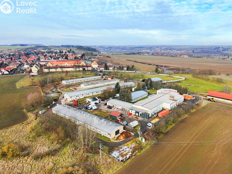 Prodej zemědělského objektu Lány, Zámecká 427 č. 8