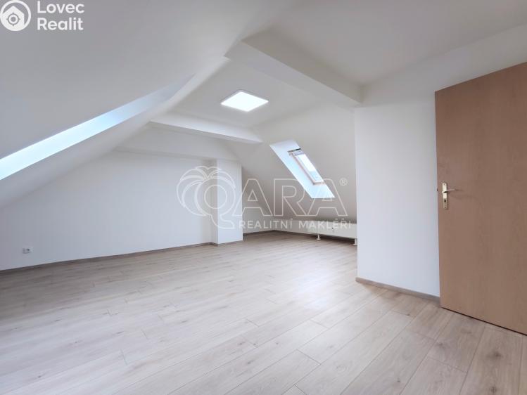 Pronájem bytu 2+1 Praha, Hanusova 826/29 č. 10