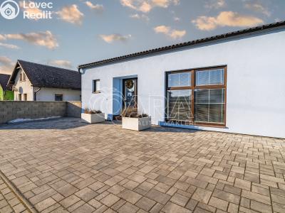 Prodej obchodního prostoru Sukorady č. 5