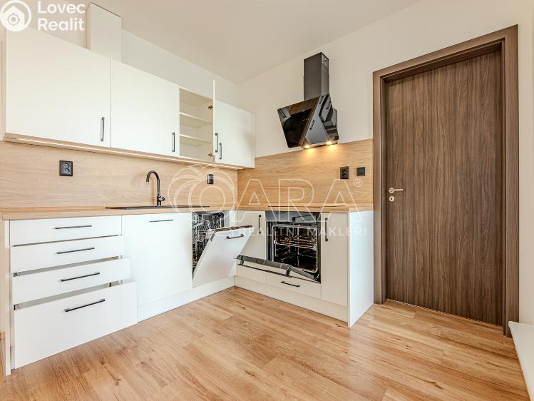 Rent apartment 2+KK Praha, Ferrariho 3083/2 č. 5