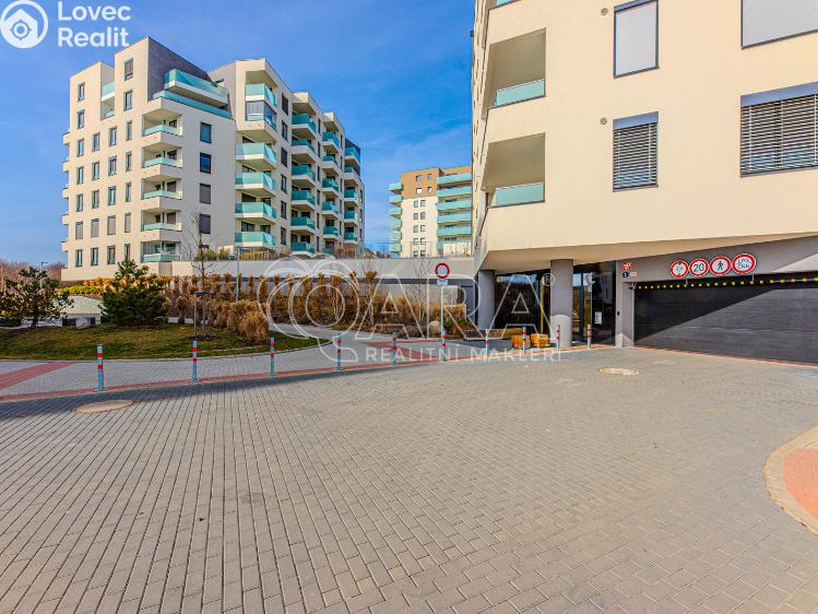 Rent apartment 2+KK Praha, Ferrariho 3083/2 č. 15