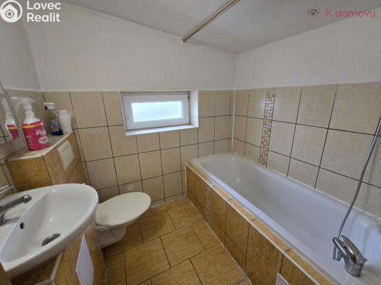 Prodej rodinného domu Domaželice č. 11