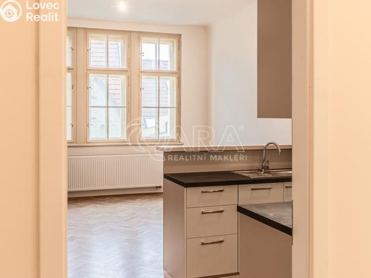 Pronájem bytu 2+KK Praha, Kaprova 52/6 č. 8