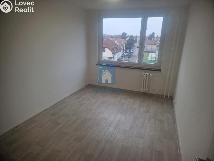 Pronájem bytu 3+1 Praha, Výletní č. 4