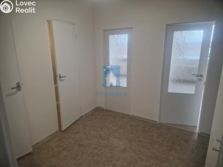 Pronájem bytu 3+1 Praha, Výletní č. 11