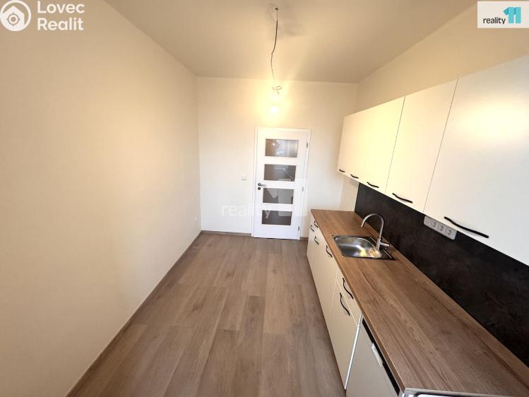 Rent apartment 1+1 Praha 4, Hanusova č. 8